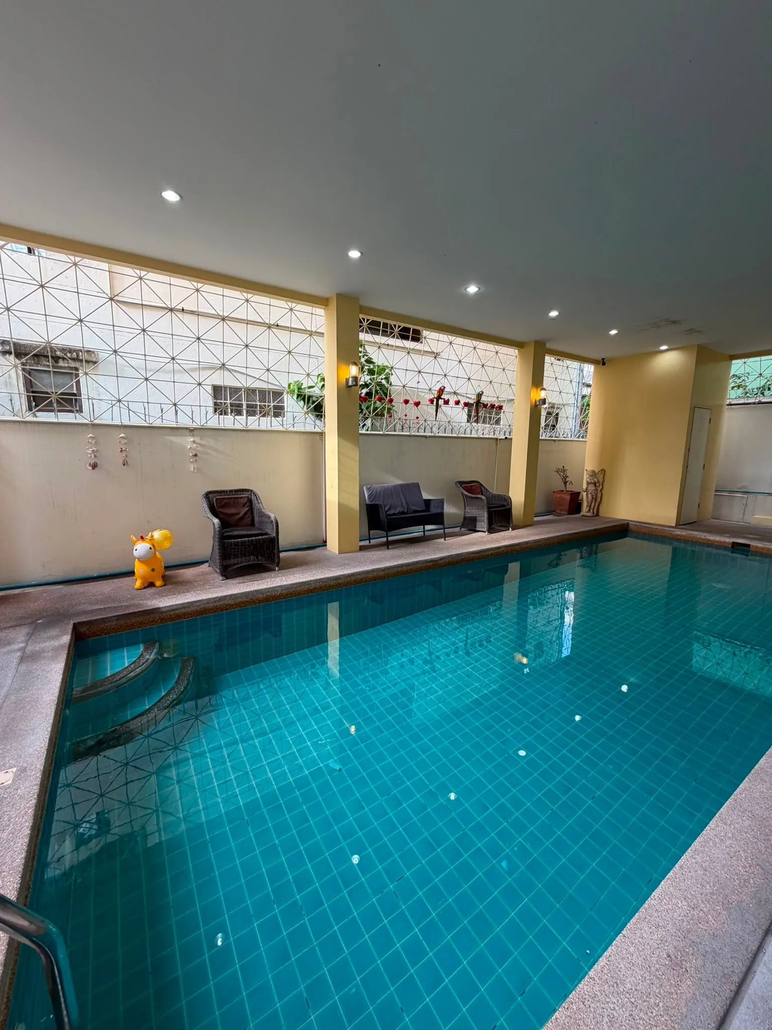 24-Room Hotel for Rent β photo 2