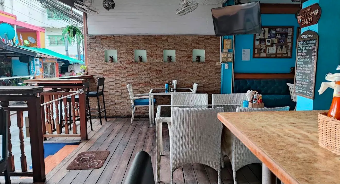 12-Room Hospitality Business for Rent — photo 5