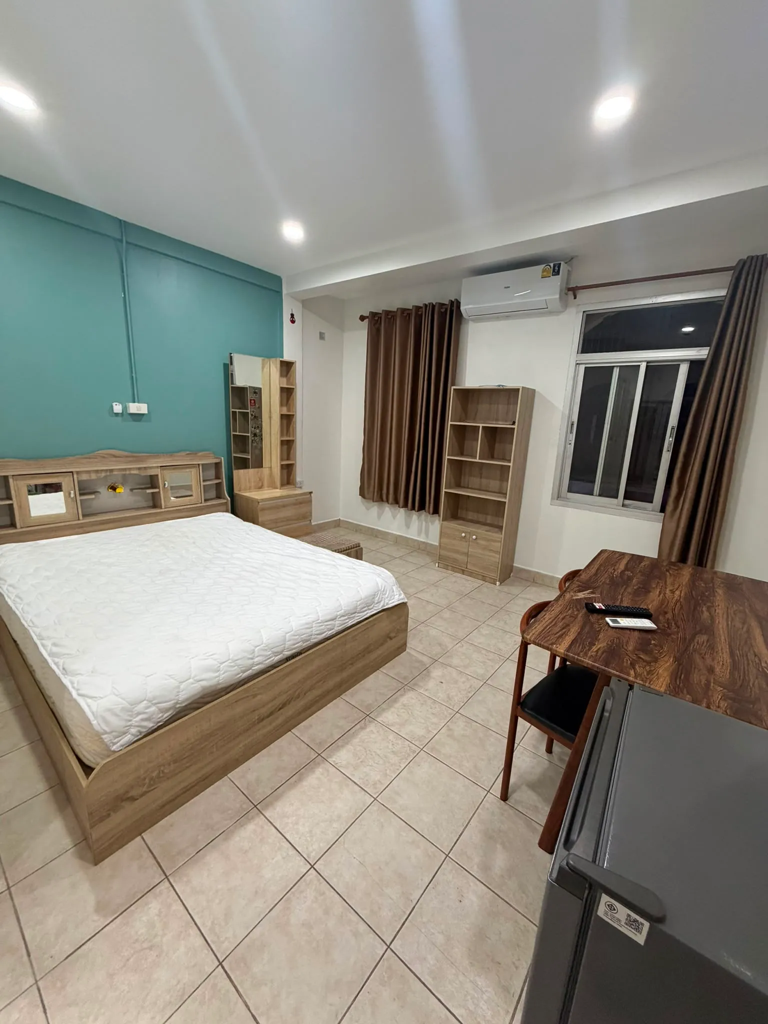 Bar & 12-Room Guesthouse for Takeover β photo 6