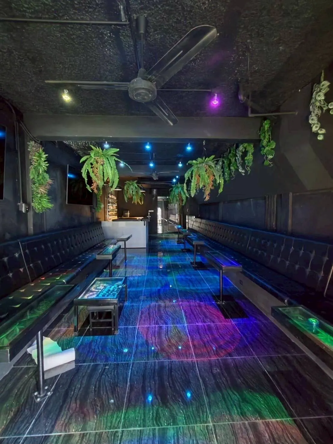 Premium Bar for Takeover — photo 5