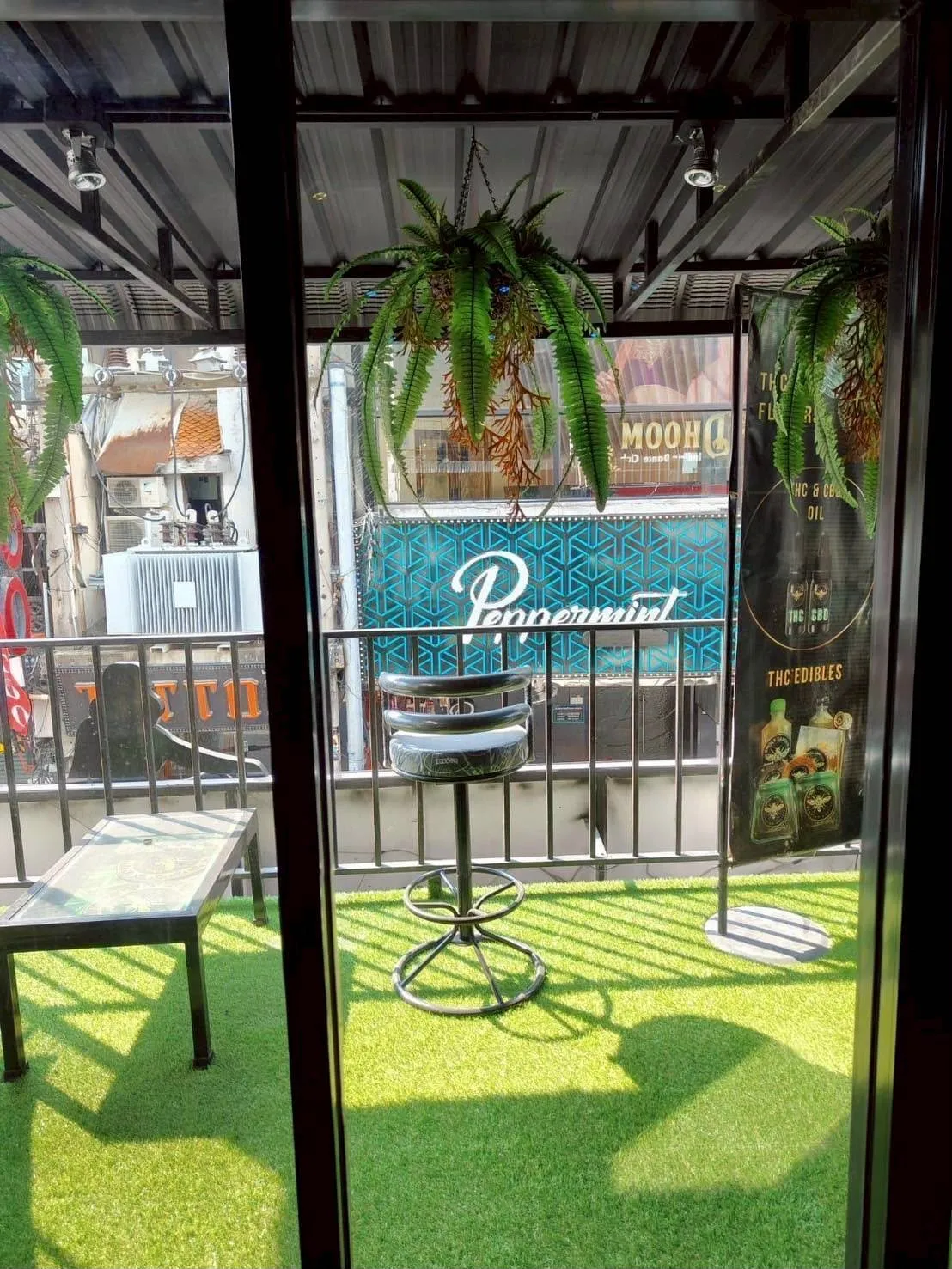 Premium Bar for Takeover — photo 6