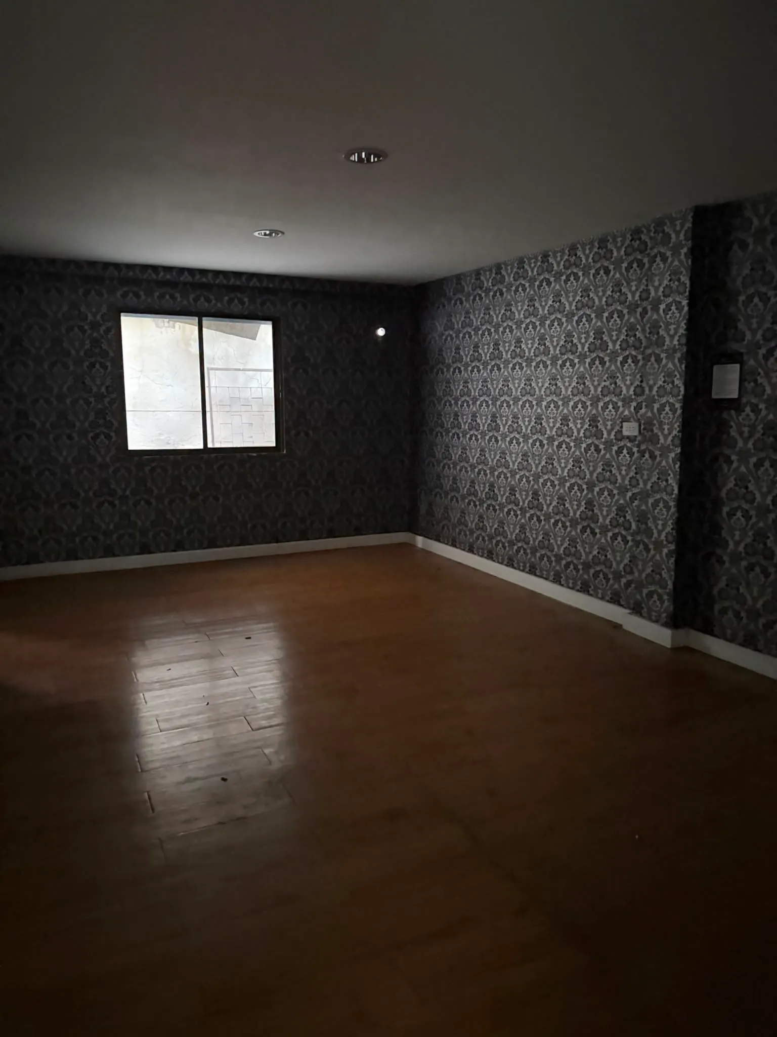 Rare Commercial Buildings for Sale — photo 4