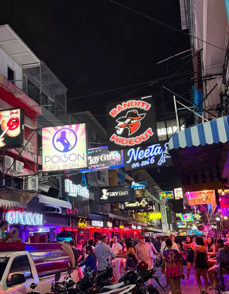 Commercial Building for Sale — Soi 6, Pattaya
