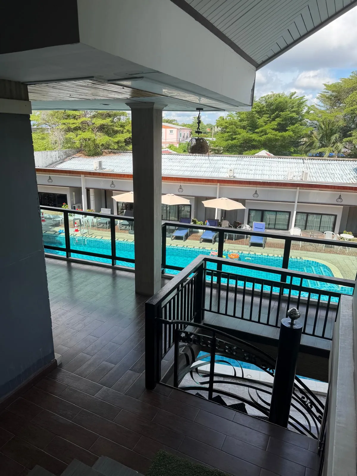 92-Room Hotel for Rent — photo 6
