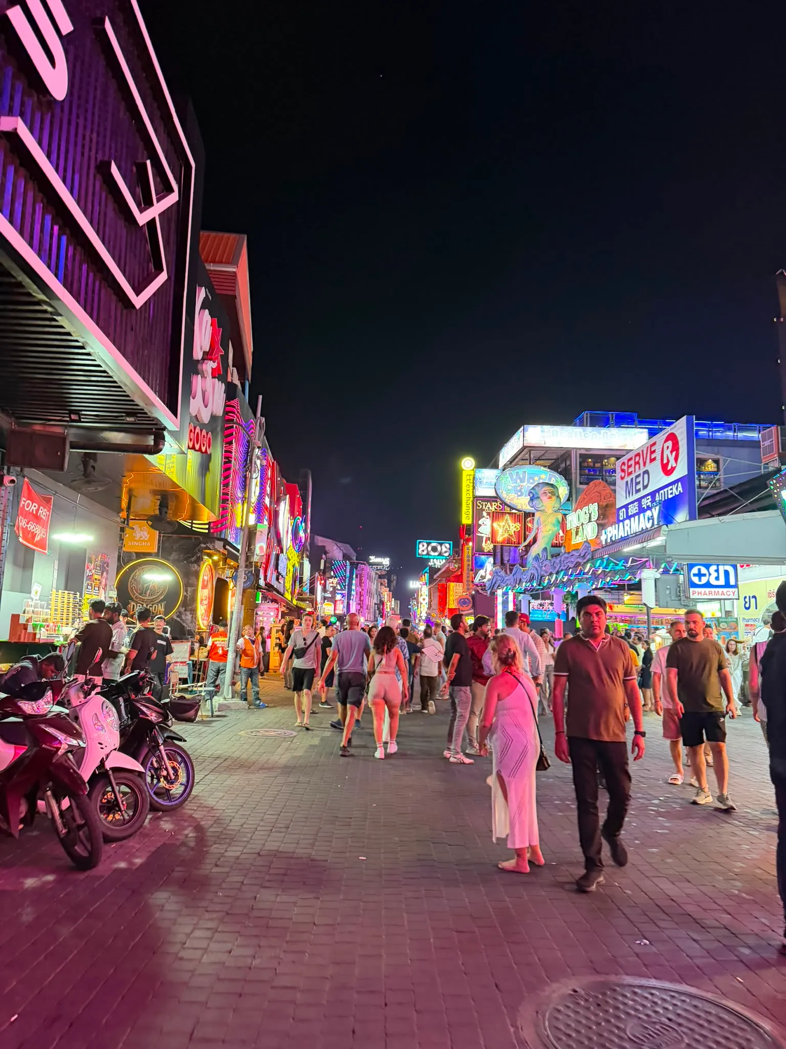 Agogo Bar for Rent β photo 1