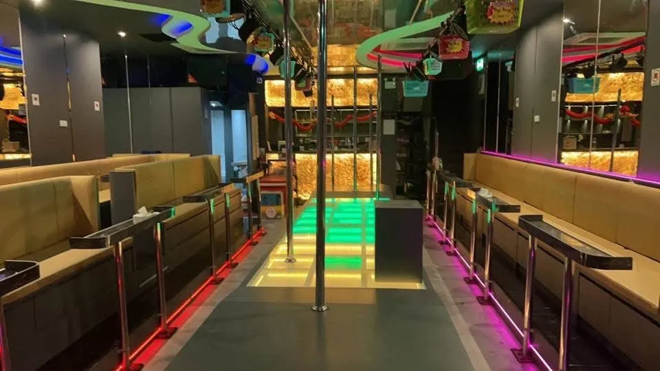 Agogo Bar for Rent β photo 5