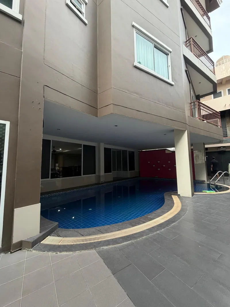 46-Room Hotel Business & Commercial Buildings for Sale — Pratumnak, Pattaya