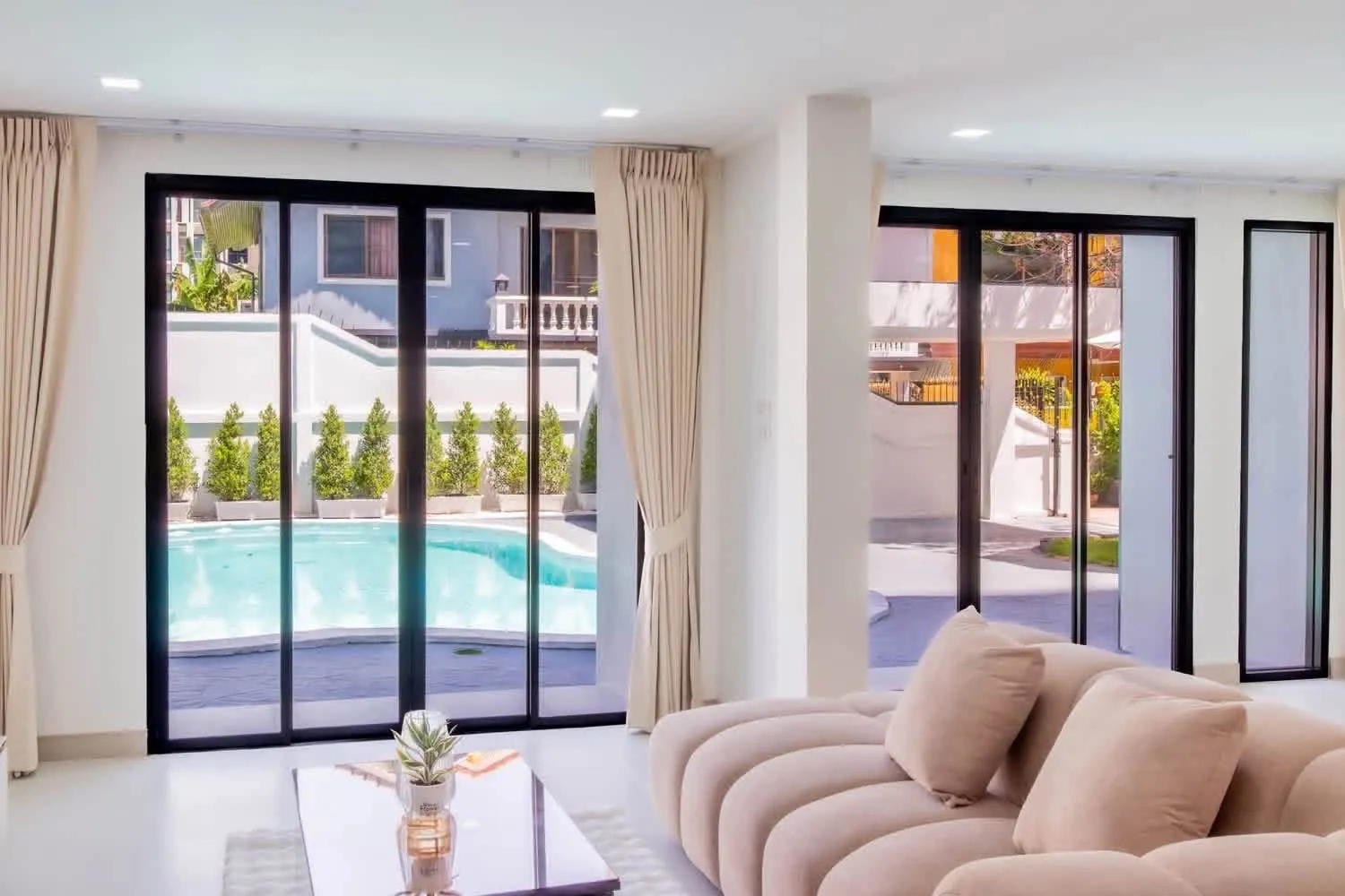 Luxury 7-Bedroom Pool Villa for Sale — photo 3