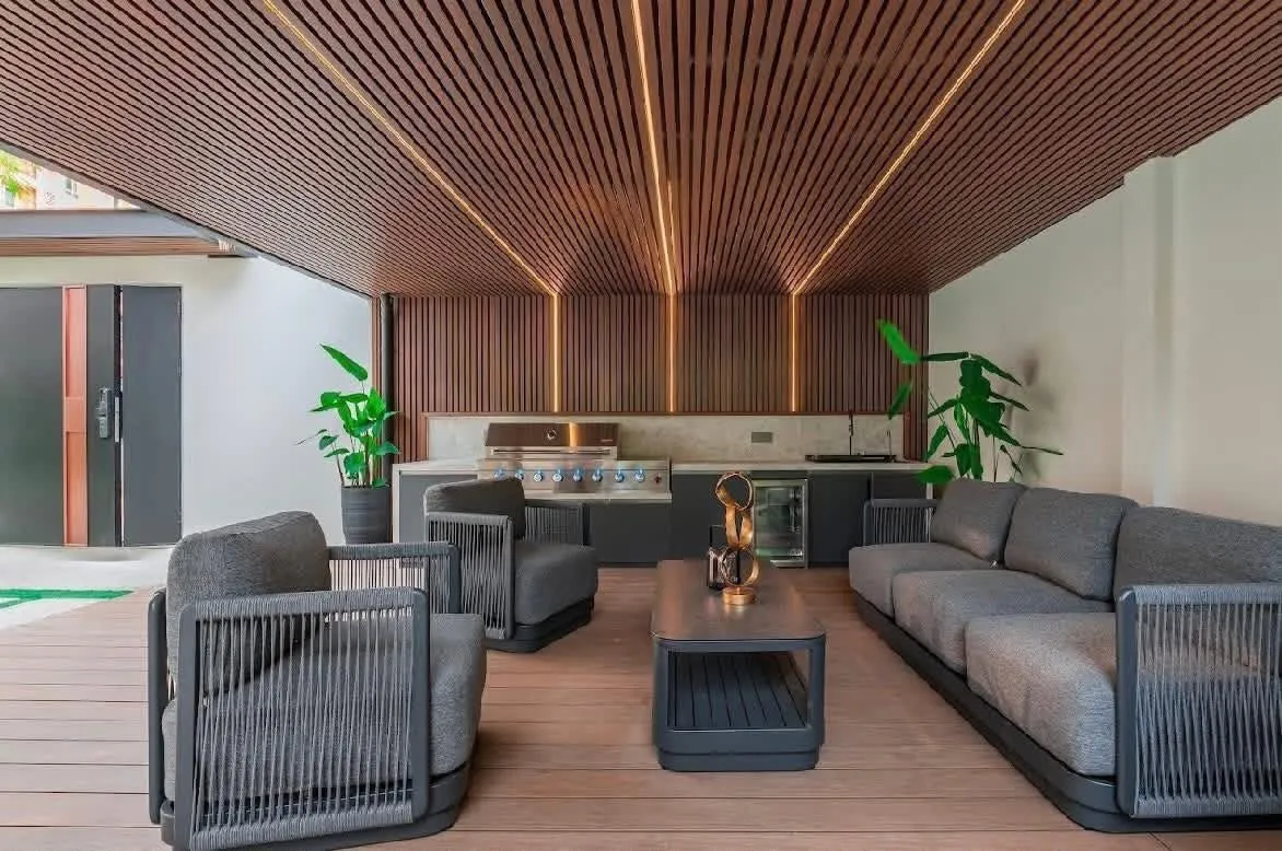 Luxury 4-Bedroom Pool Villa for Sale — photo 3