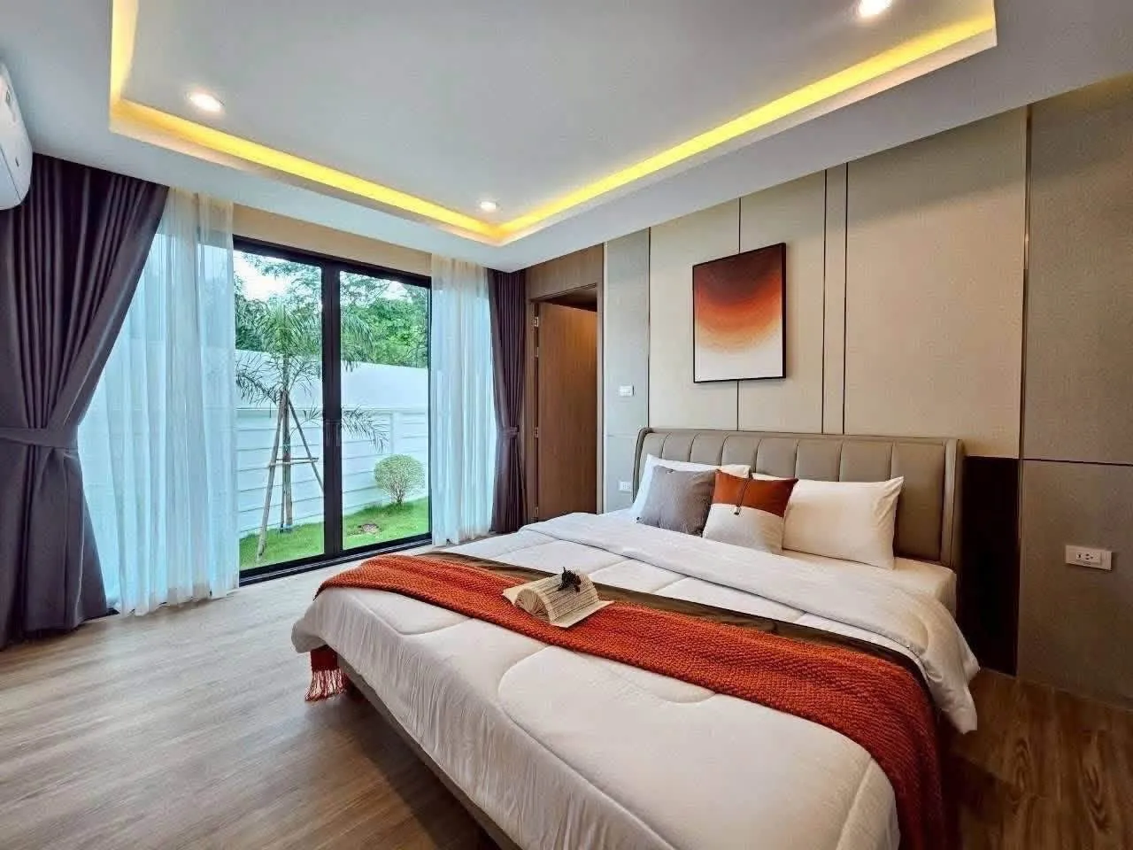 Brand-New Luxury Pool Villas for Sale โ photo 9