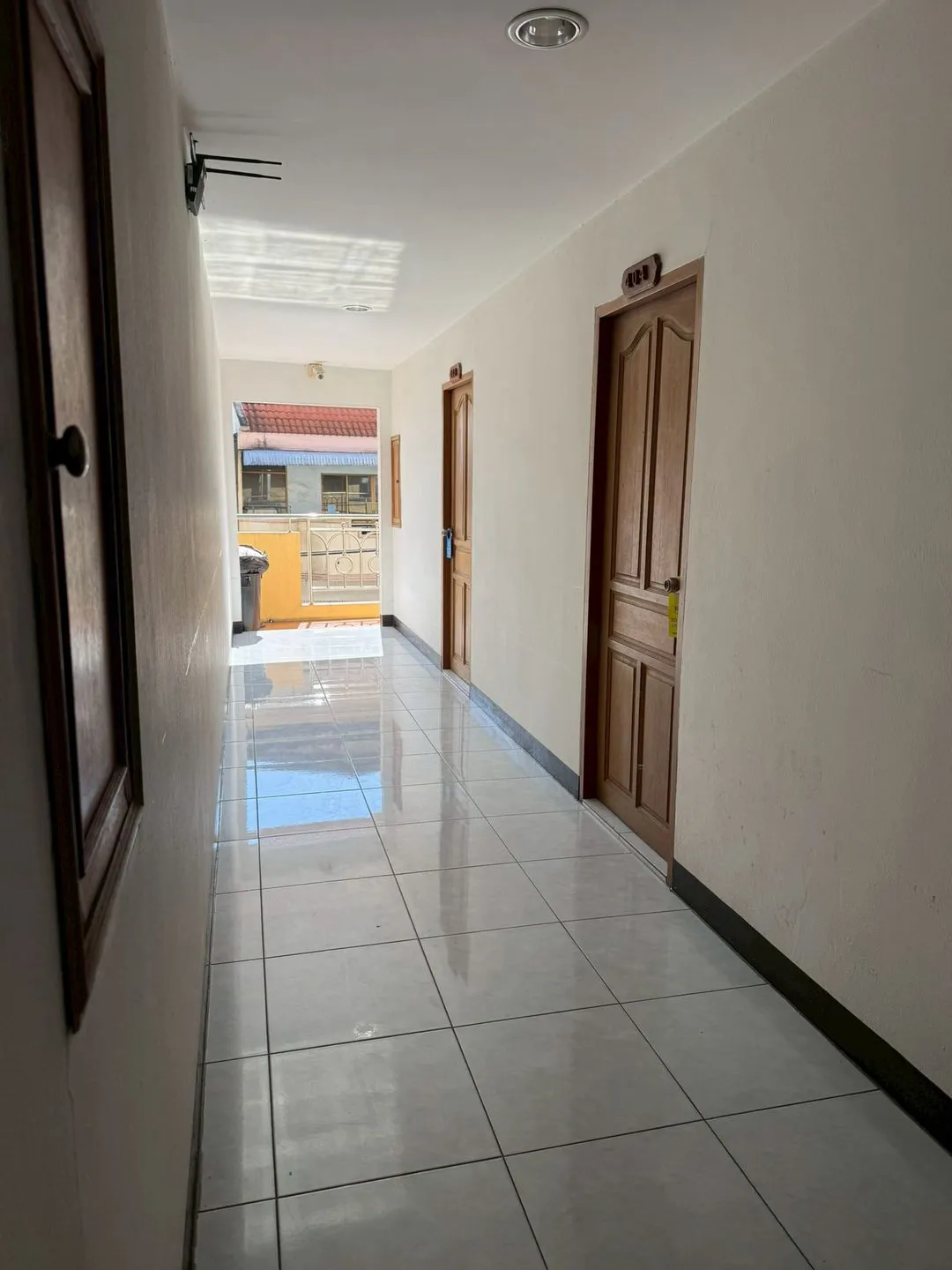Prime Income-Generating Commercial Building for Sale — photo 4