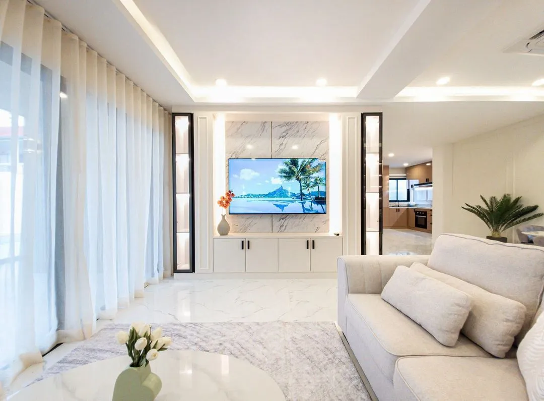 Modern 5-Bedroom Pool Villa for Sale — photo 8