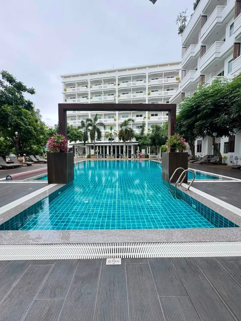 Luxury 5-Star Hotel for Sale — Pratumnak, Pattaya