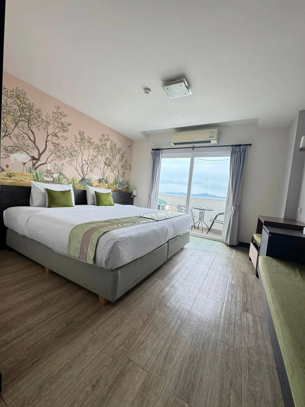 Luxury 5-Star Hotel for Sale — photo 4