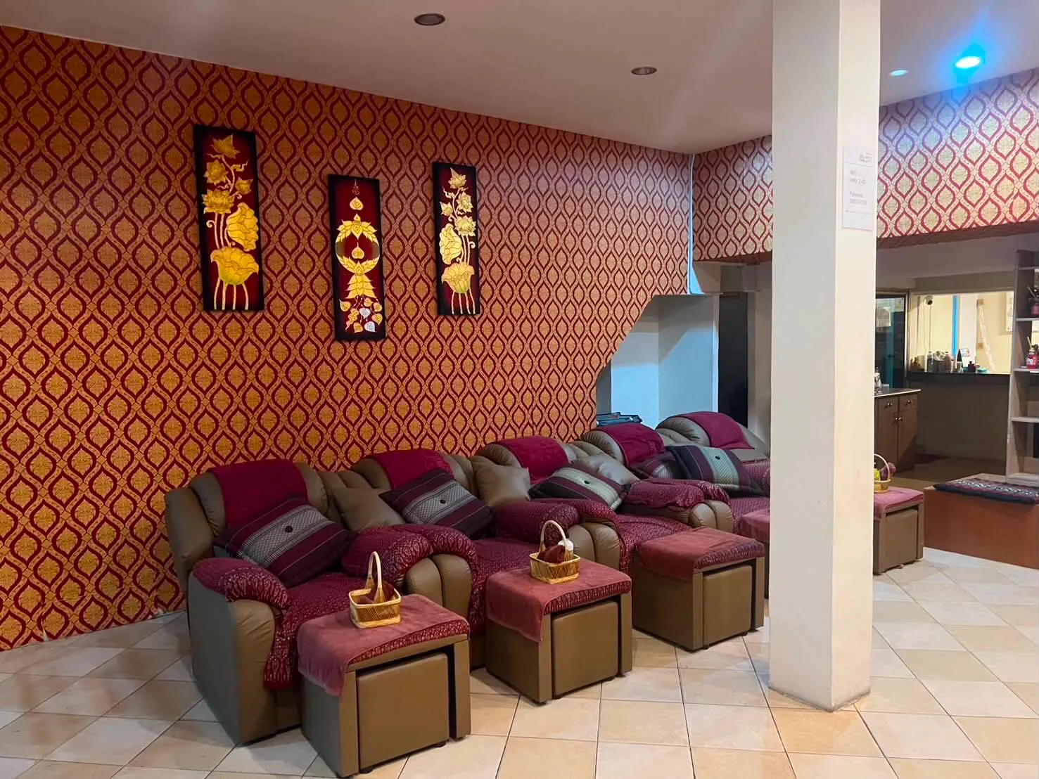 Massage Shop for Takeover — photo 4