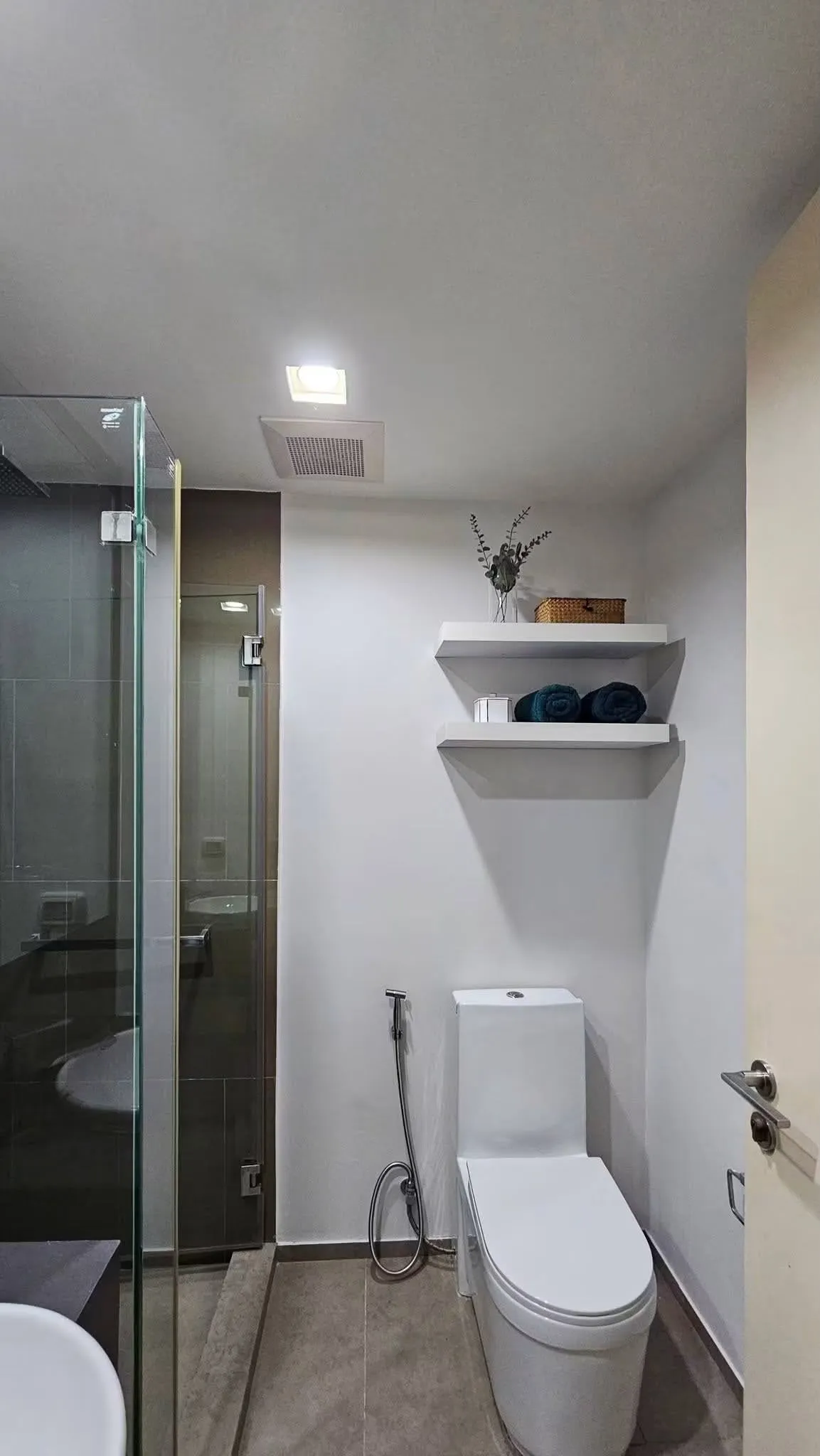 Studio Condo for Sale or Rent — photo 11