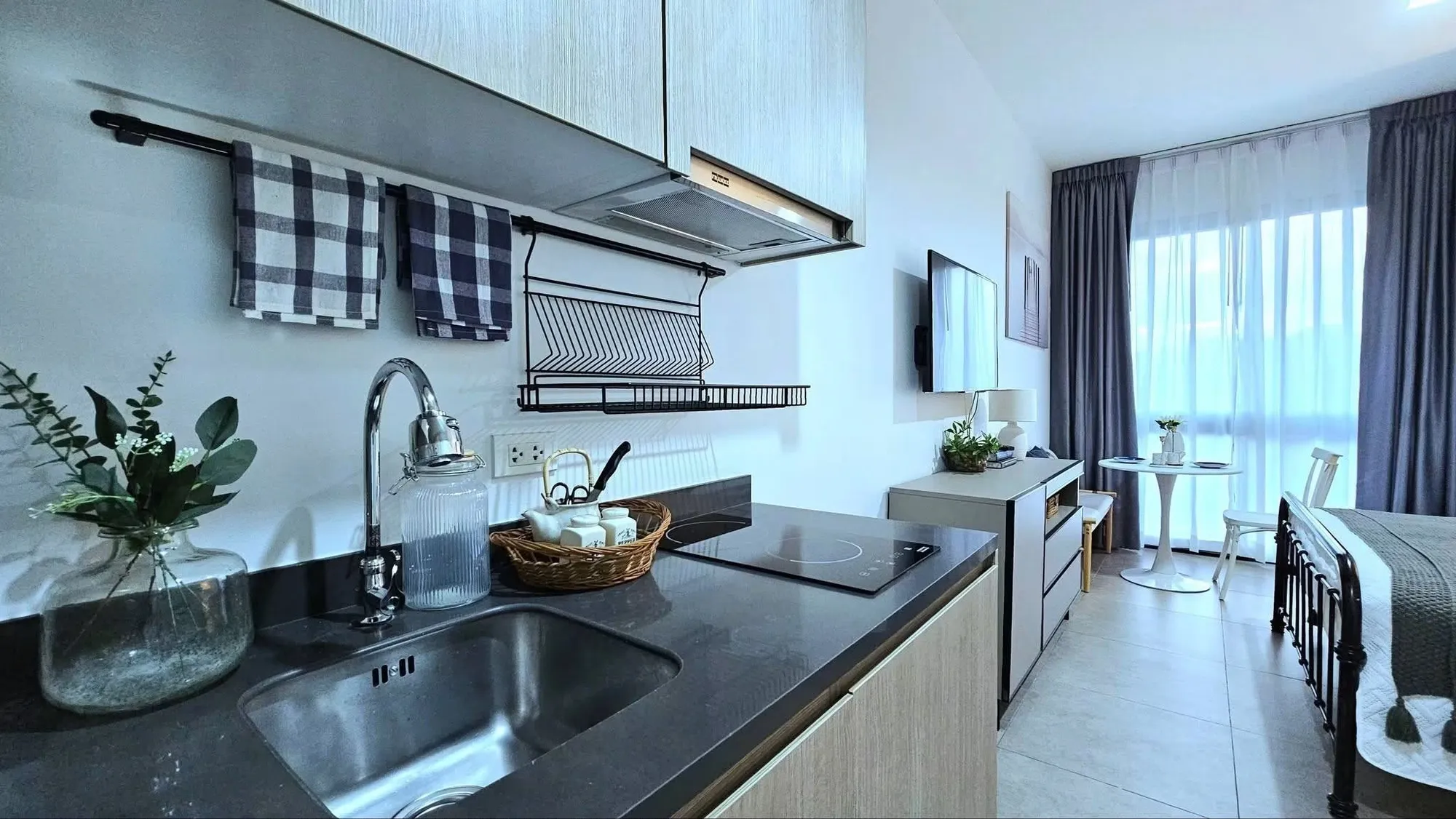 Studio Condo for Sale or Rent — photo 13