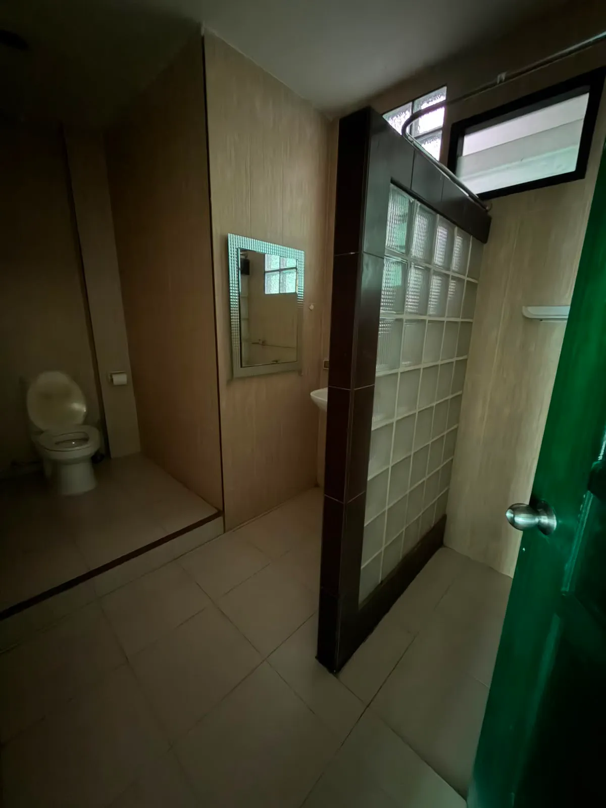 10-Room Hotel for Rent — photo 10