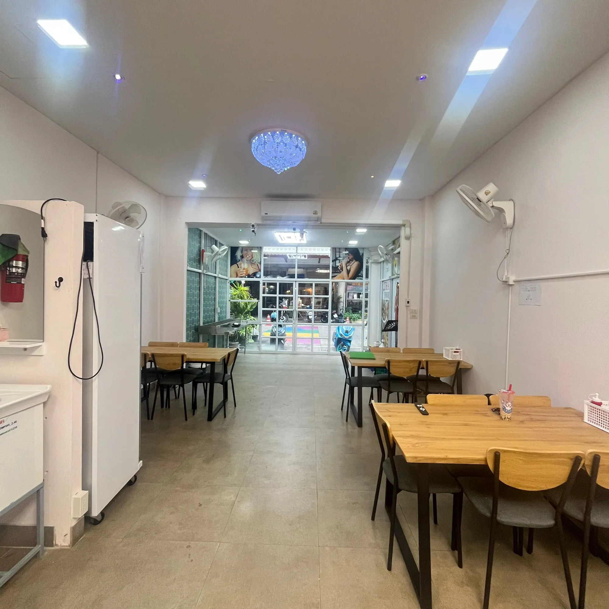 Bar & 6-Bed Guesthouse for Takeover — photo 7