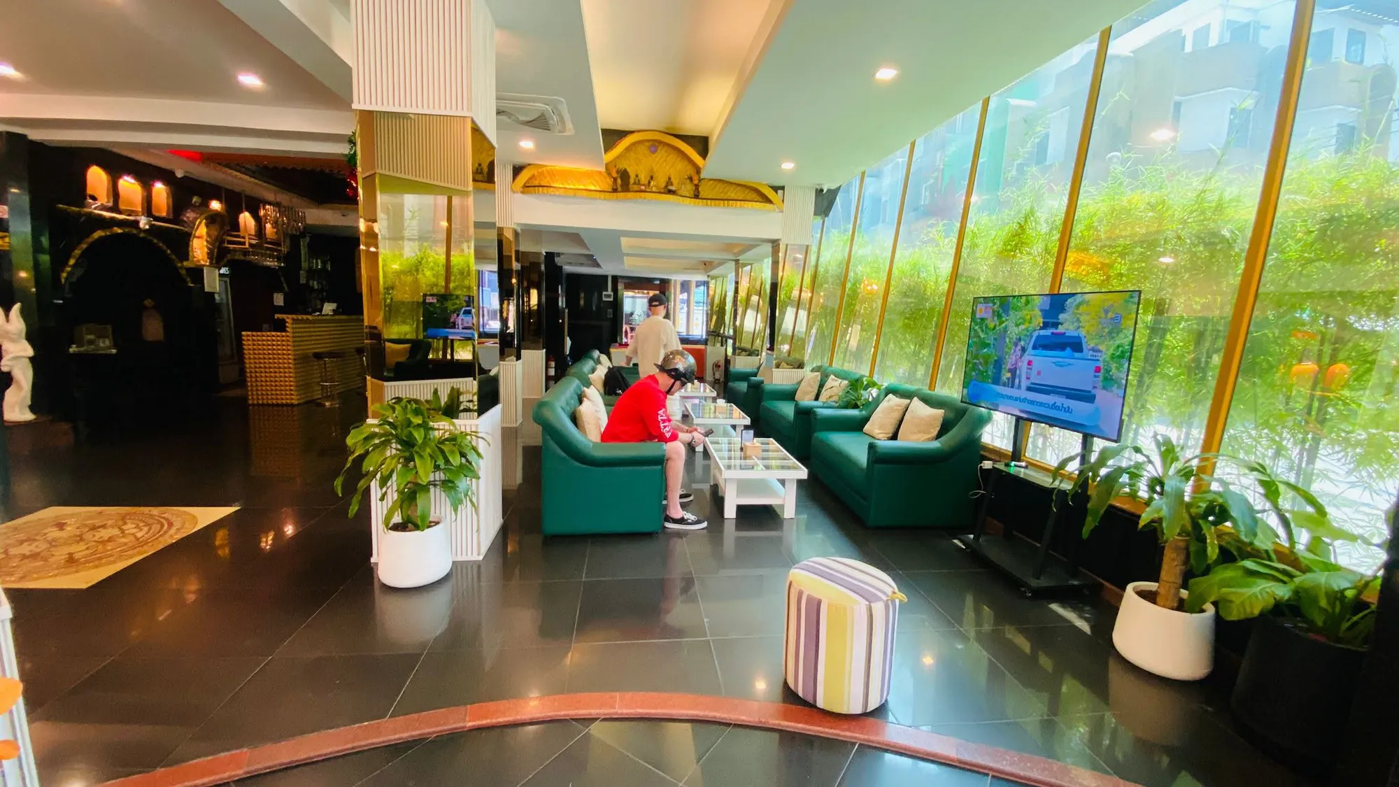 56-Room Hotel for Rent — photo 4