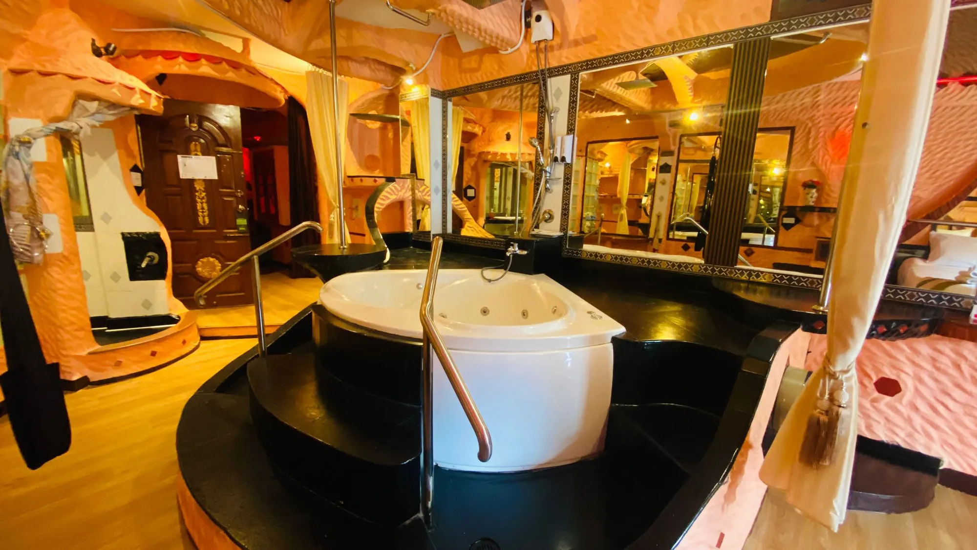 56-Room Hotel for Rent — photo 15