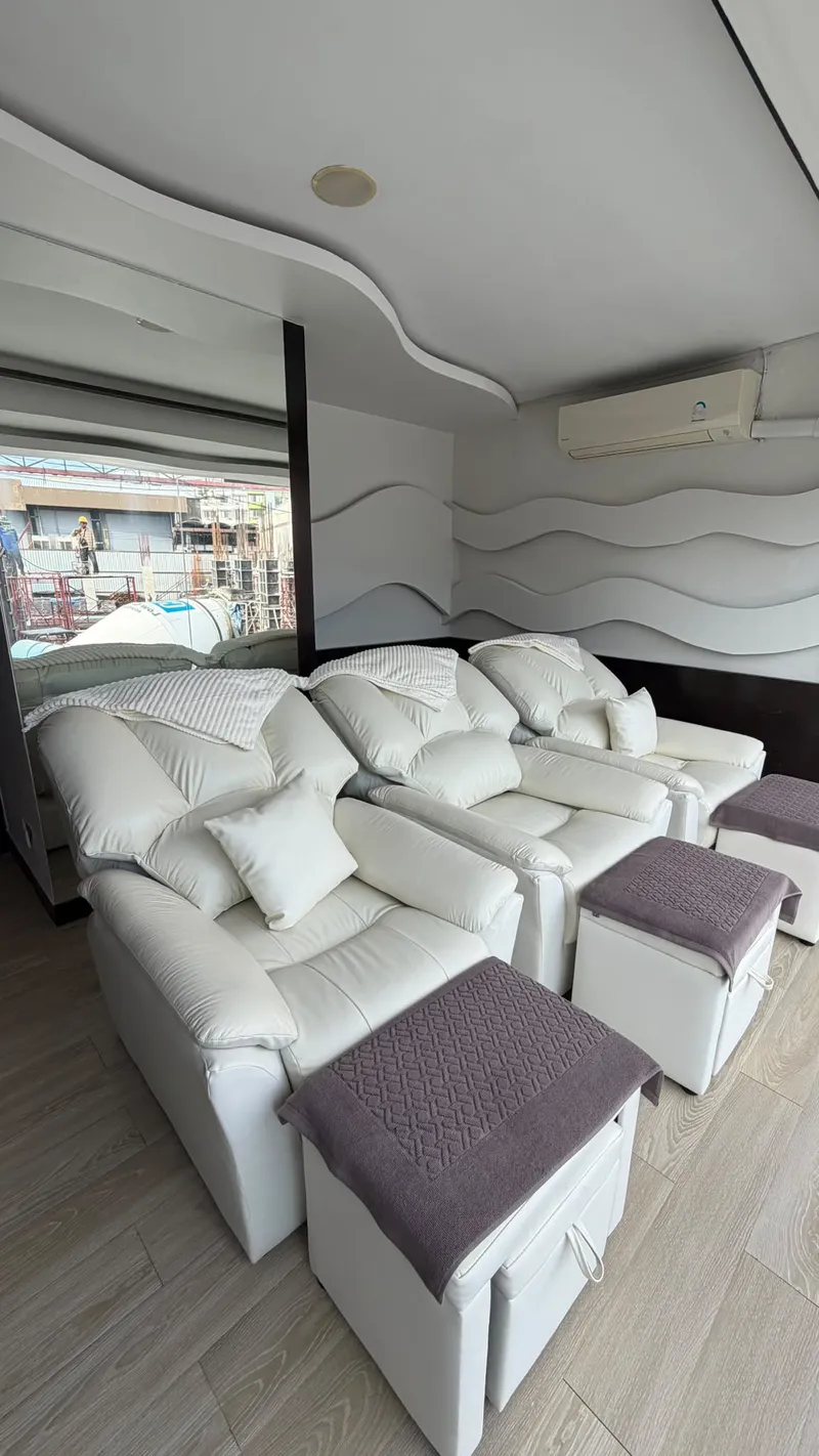 Massage Shop for Takeover — Walking Street, Pattaya