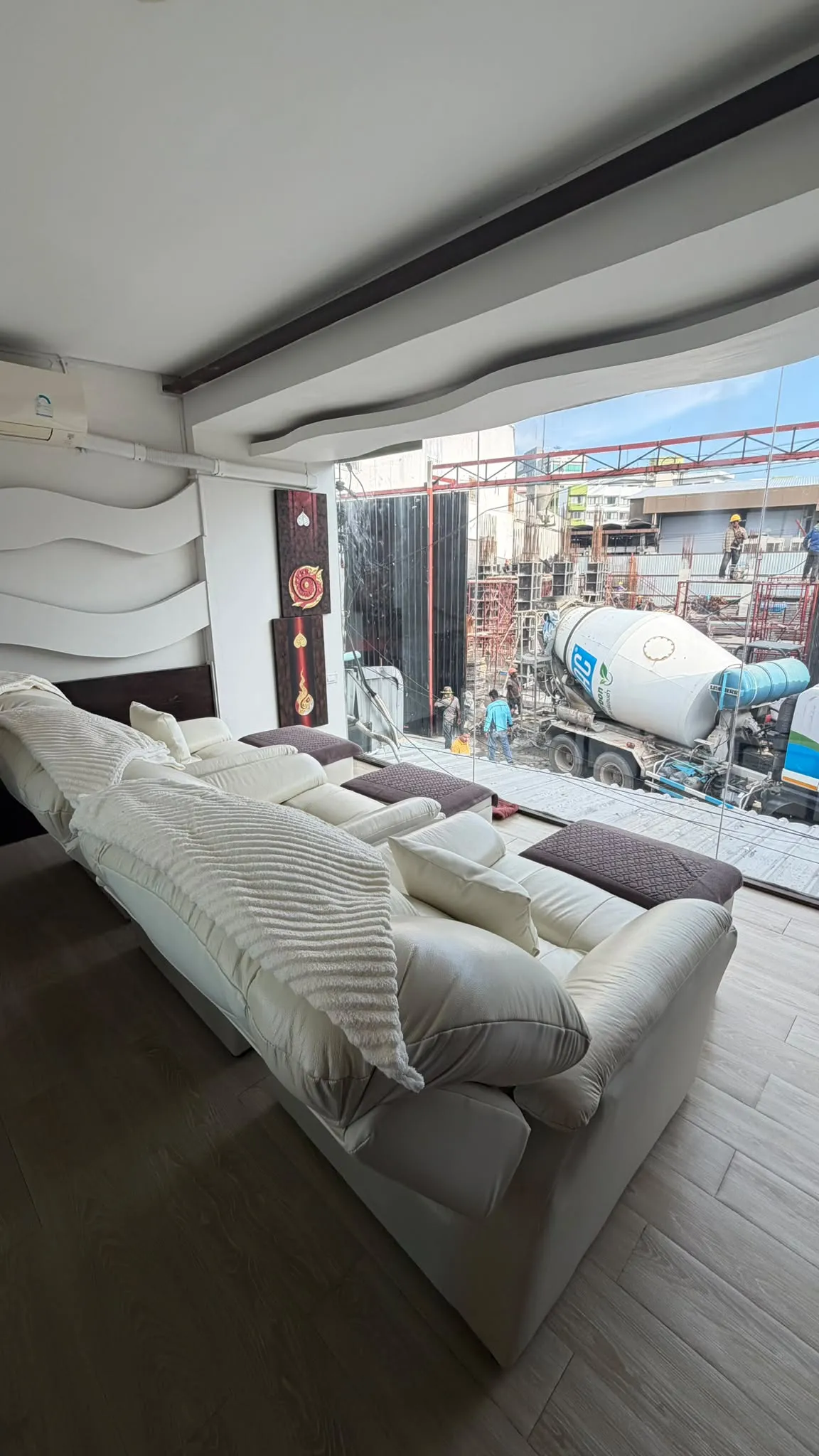 Massage Shop for Takeover — photo 2