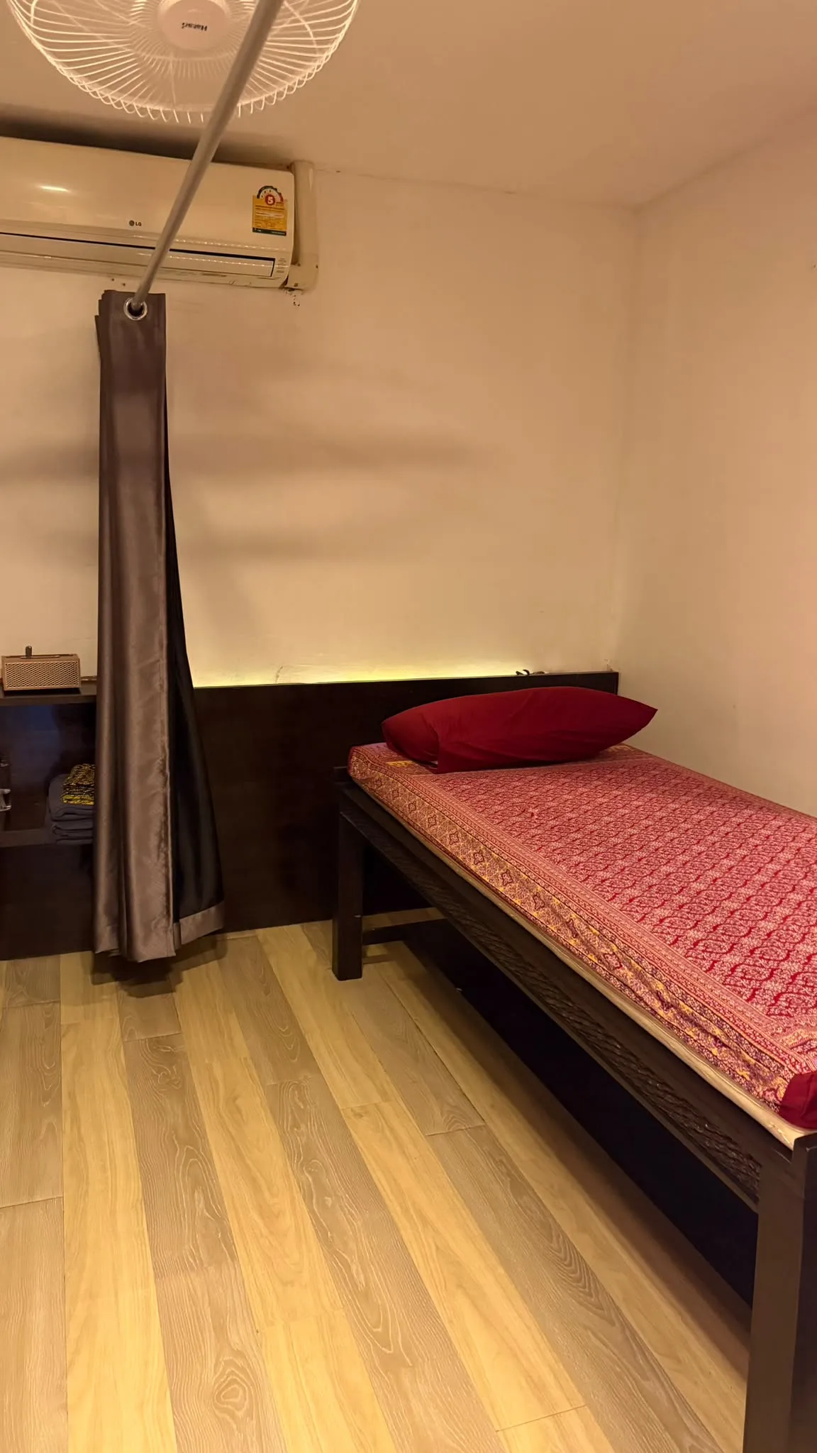 Massage Shop for Takeover — photo 10