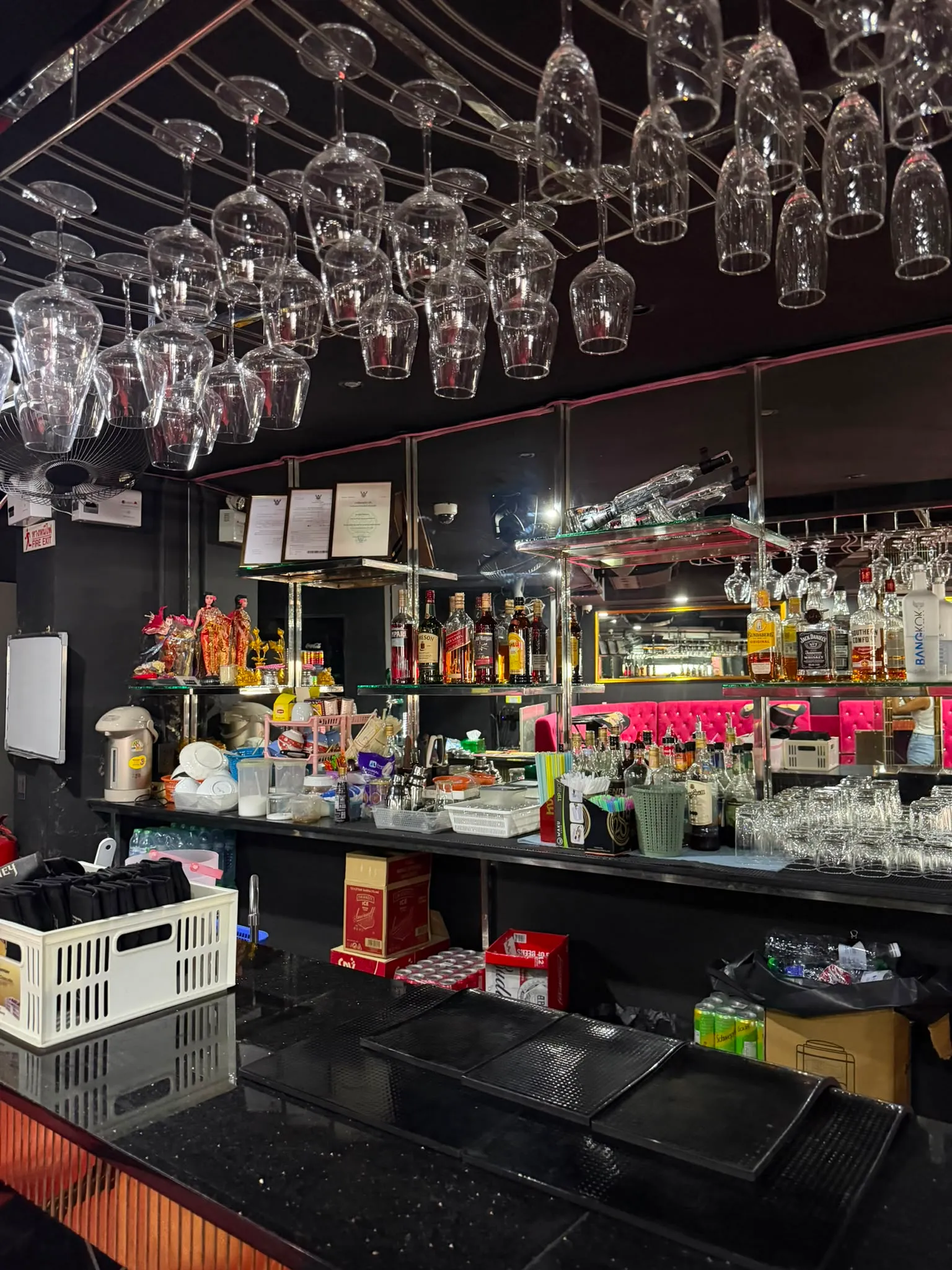 Luxury Bar for Takeover — photo 2