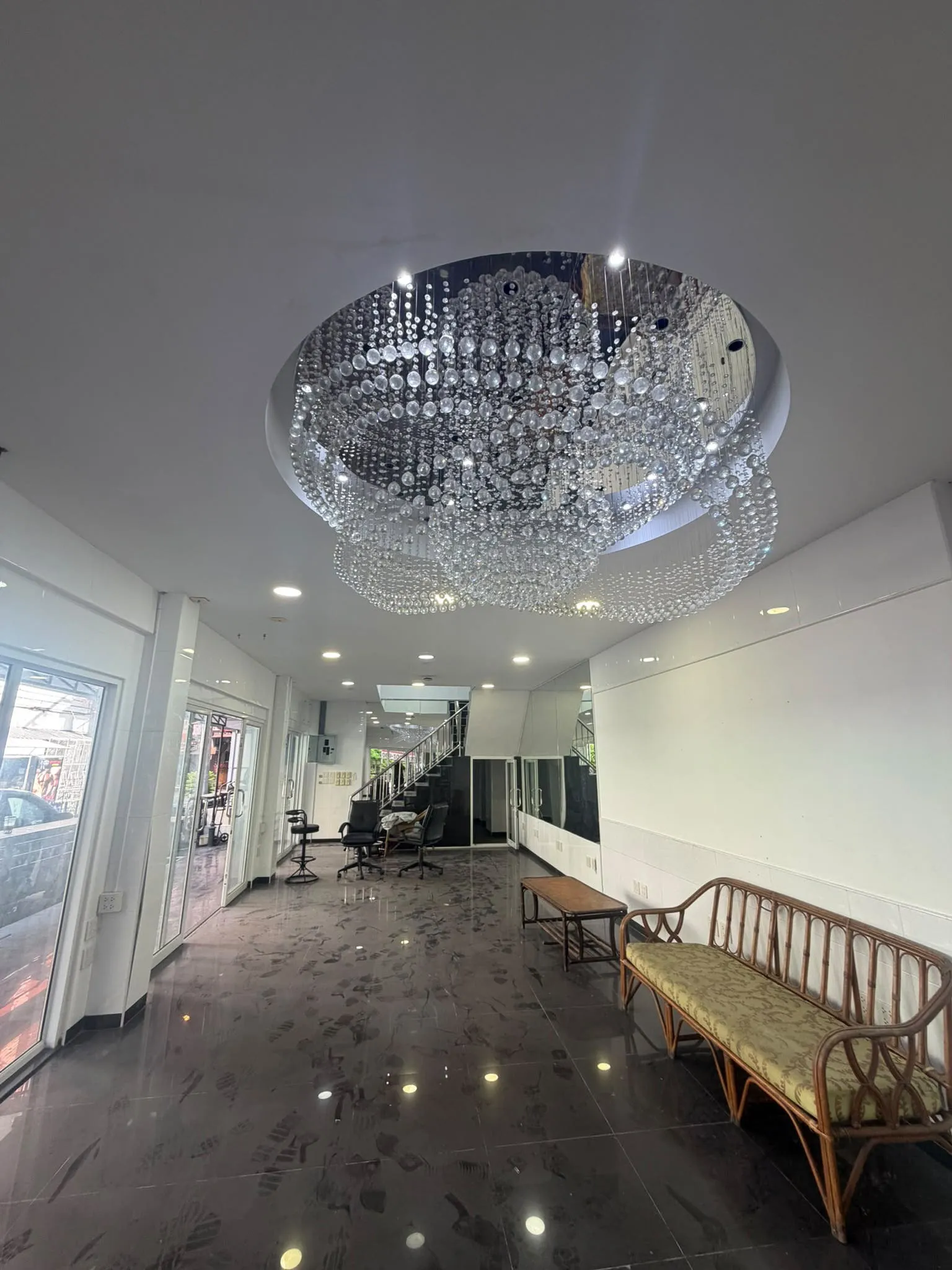 Commercial Building for Rent — photo 5