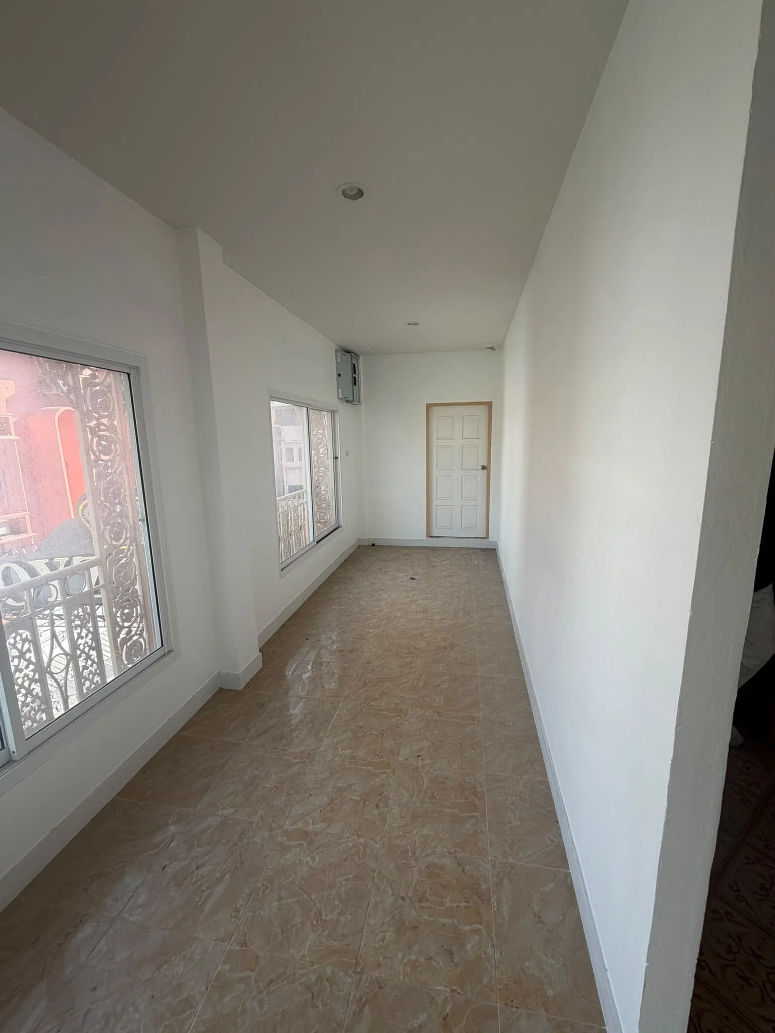 Commercial Building for Rent — photo 8